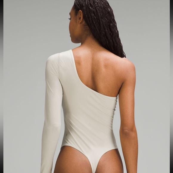 Nulu Long-Sleeve One-Shoulder Bodysuit - Picture 3 of 12